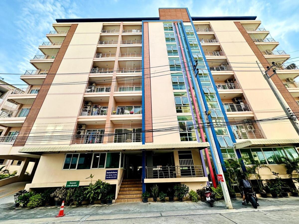 Апарт отель Wisdom Burg Bangsaen, Pool, Gym Ban Rong Khoei Экстерьер фото